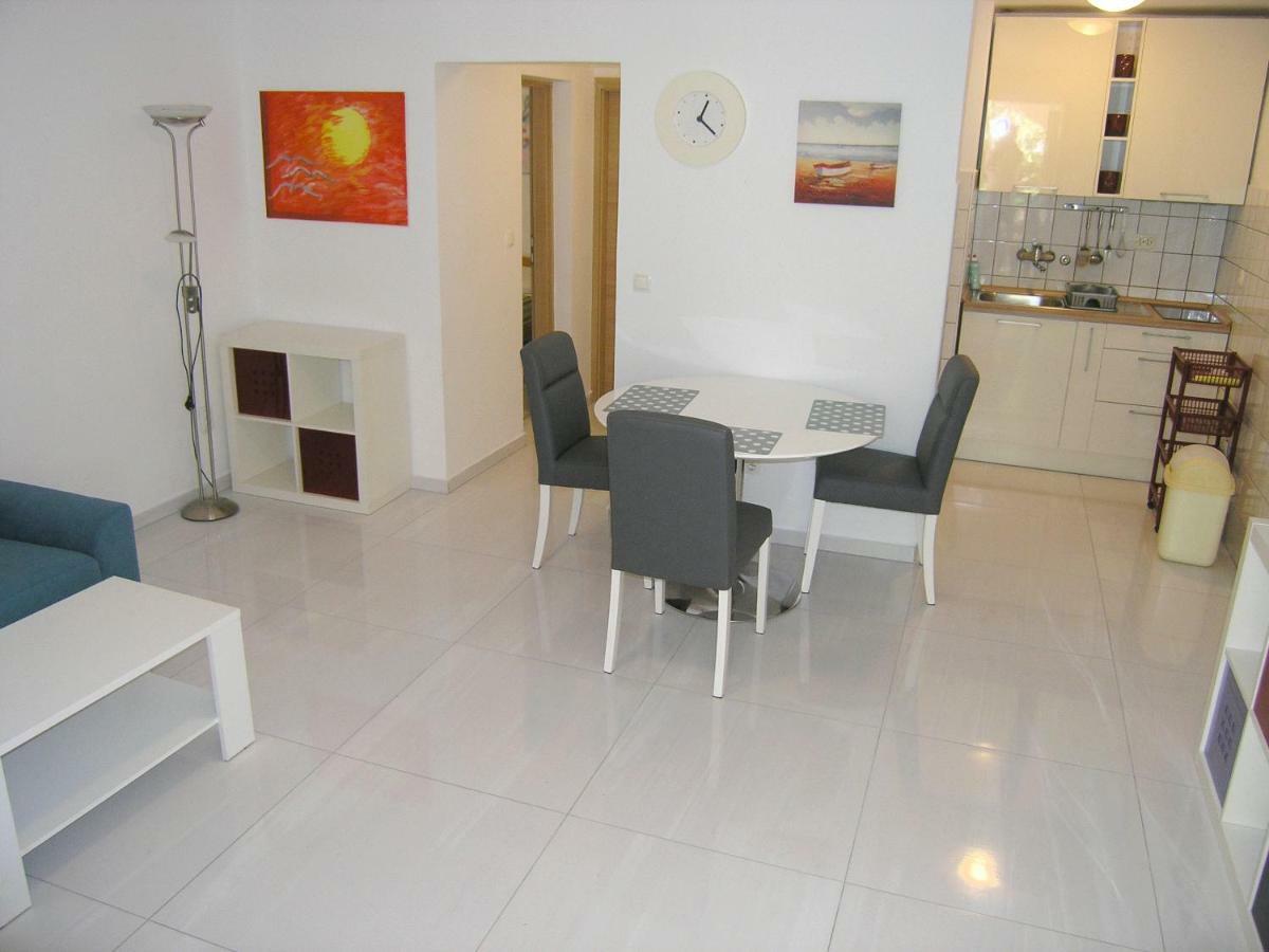 Apartments Sokolovic Krk Town Exteriör bild